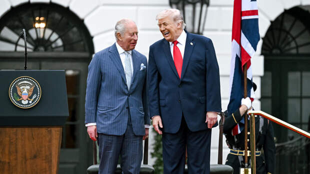 Белый дом назвал Трампа королем и опубликовал фото с Карлом III