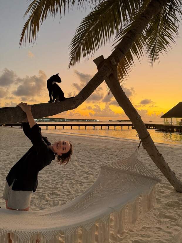 Стася Милославская наслаждается отдыхом с молодым возлюбленным: фото