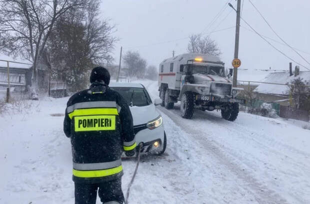 Спасатели дали водителям важные рекомендации в связи с непогодой
