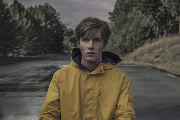 Louis Hofmann, Dark | Photo Credits: Julia Terjung / Netflix