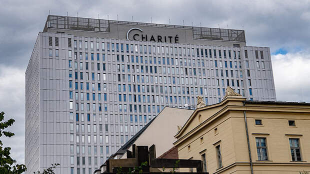 В клинике Charite заявили об отравлении Навального. Включение RTVI из Берлина