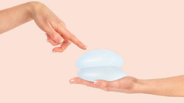 Силикон, до свидания: кто из звезд удалил себе импланты