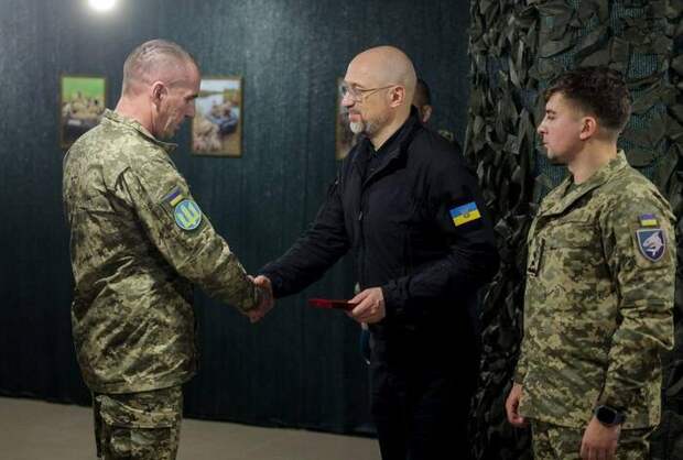 Министры обороны и цифровой трансформации Украины сменят должности