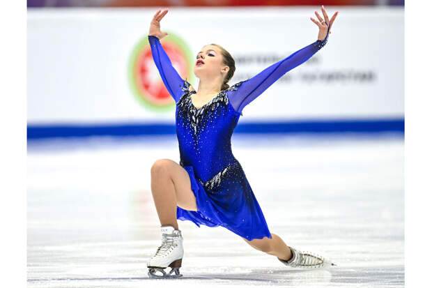 17-летняя ученица Плющенко Рубцова исполнила пять сальто подряд