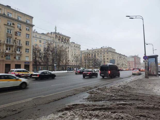 Представитель Сюткина опроверг слухи о привилегиях от "блатных" номеров АМР