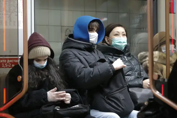 «Активно идёт подача заявок»: в Москве привили первых участников исследования вакцины «Спутник Лайт»