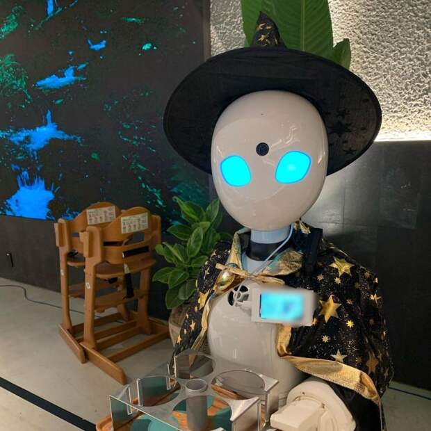 В Японии запустили кафе с роботами-«аватарами», которыми удаленно управляют люди с ОВЗ: Новости ➕1, 21.11.2021