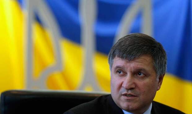 А.Аваков: в.и.о. премьер-министра назначен Владимир Гройсман А.Аваков: в.и.о. премьер-министра назначен Владимир Гройсман