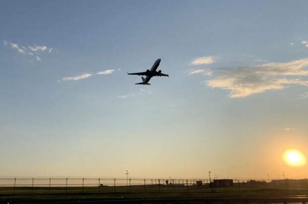 Самолет разбился на юго-западе Южного Судана, 14 человек погибли