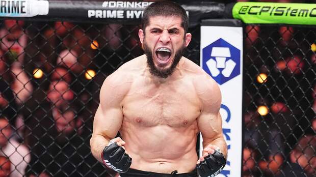 Махачев показал, как команда Хабиба смотрит суперматч «ПСЖ» — «Бавария»