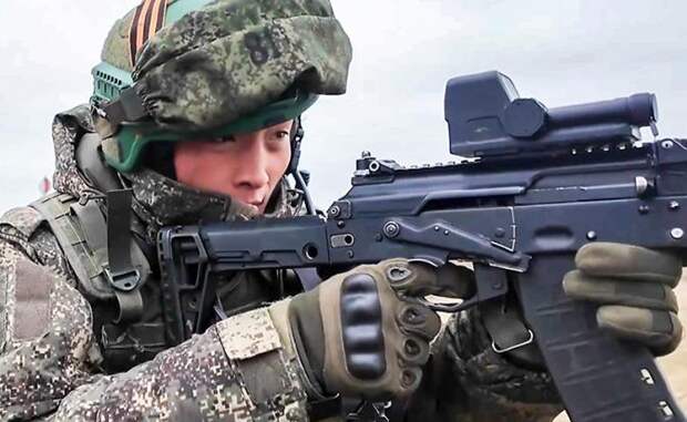 Широкая мобилизация в РФ отменяется? Хребет ВСУ на Донбассе сломают бойцы КНДР