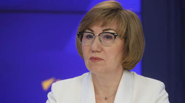 Более 600 бриллиантов нашли в изъятых украшениях ректора ПсковГУ Ильиной