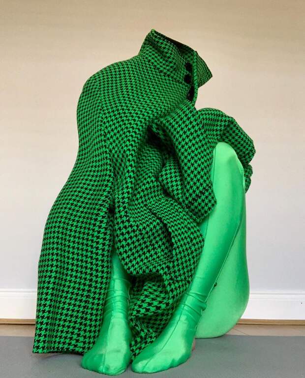 Фото: @balenciaga