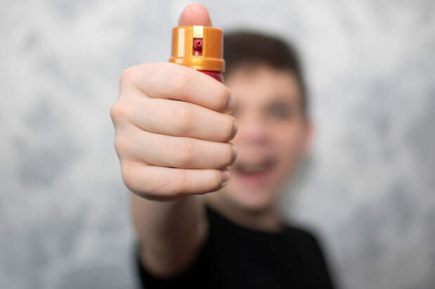 Под Ростовом подросток попал в больницу с ожогом глаз из-за школьного конфликта