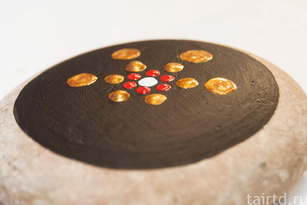 Точечная роспись по камням