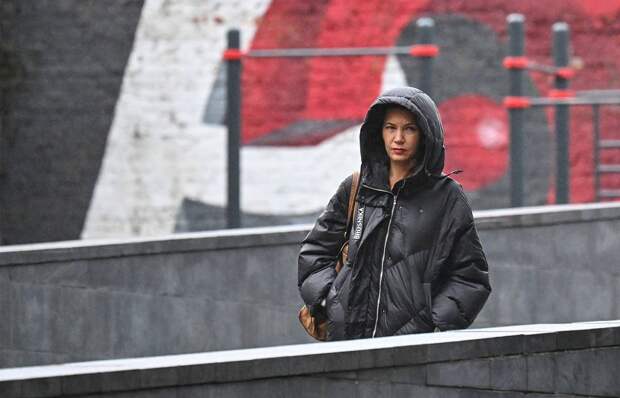 Москвичам пообещали похолодание и дожди