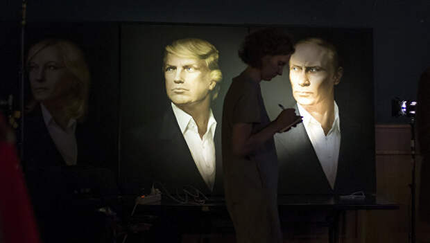 Портреты президента США Дональда Трампа и президента России Владимира Путина в пабе Юнион Джек в Москве Портреты президента США Дональда Трампа и президента России Владимира Путина в пабе Юнион Джек в Москве