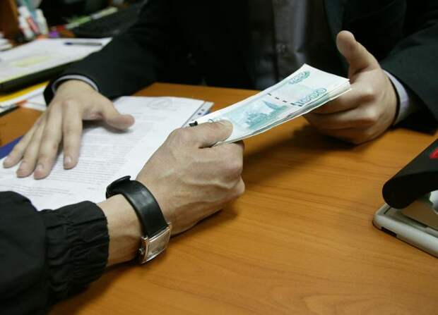 Эксперт: спецслужб не хватит, чтобы арестовать всех чиновников-коррупционеров