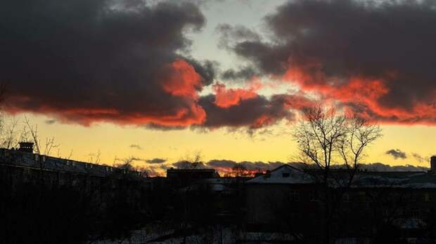 Такой день. Праздник у студентов, антидроновые учения и ДТП с автобусом