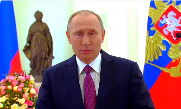 Владимир Путин поздравил всех женщин России с Международным Женским Днём