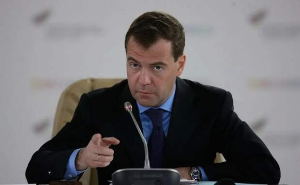 Медведев: Россия ответит на удары оружием Запада не только по Киеву