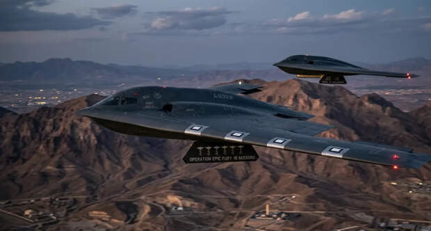 Загадочные метки на крыльях: на американских B-2 Spirit заметили странные детали