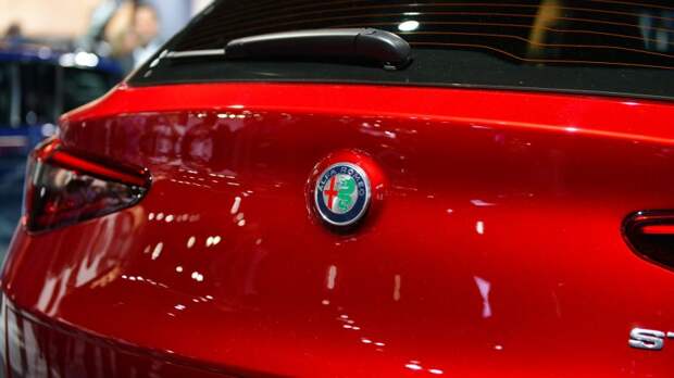 Кроссовер Alfa Romeo признан лучшим в Лос-Анджелесе alfa romeo, stelvio, кроссовер