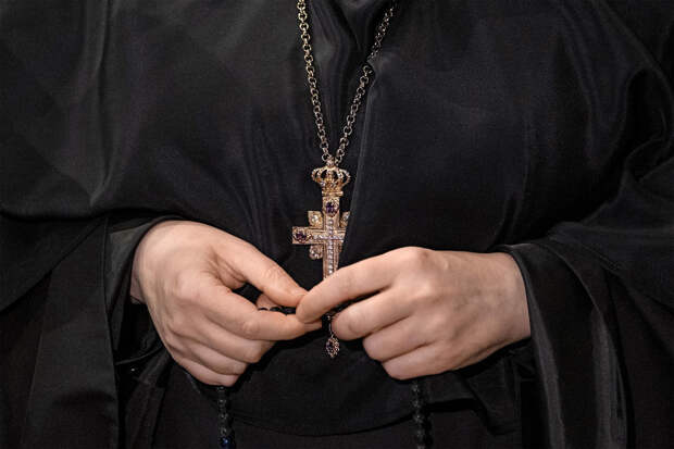 Россиянка бросила троих сыновей ради «Царской империи»