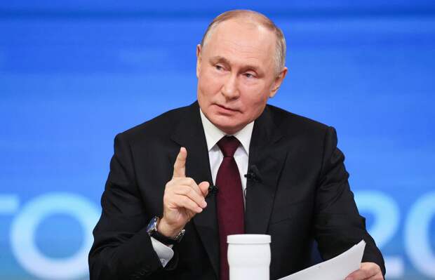 Путин: МРОТ в 2025 году составит 48% медианной зарплаты по экономике и продолжит расти