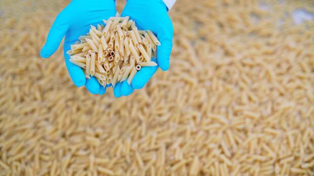large mound of pasta