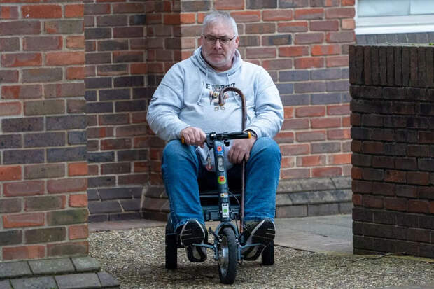 Daily Star: британец украл у матери с деменцией $40 тыс., потратив их на Lego