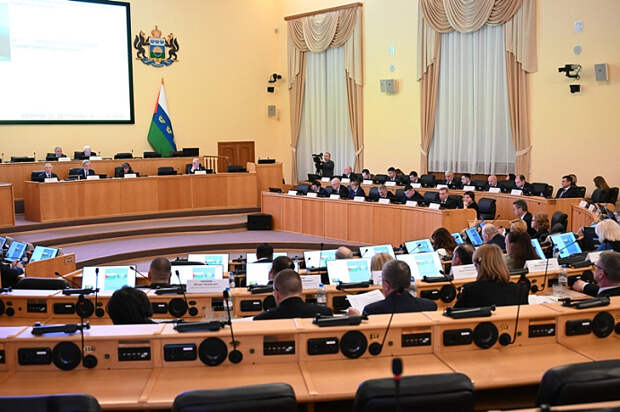 Депутаты Тюменской облдумы обеспокоены последствиями налоговой реформы