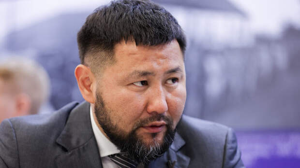 Мэр Якутска Григорьев посоветовал россиянам отказаться от алкоголя на Новый год