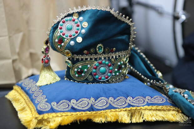 Этнограф XIX гасыр татар хатын-кызлары киемнәре һәм калфак турында сөйләде