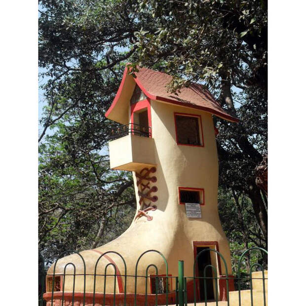 Дом-ботинок в Индии