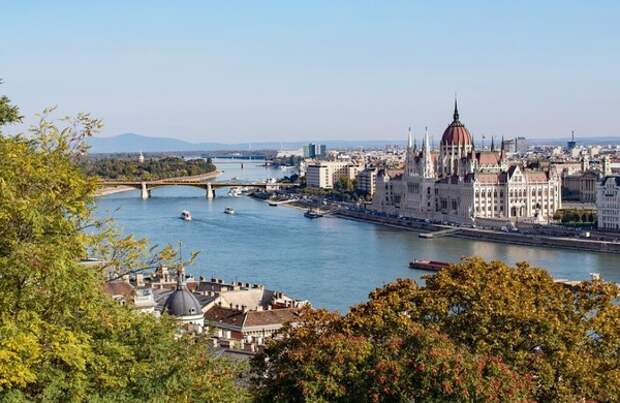 В Венгрии вводится чрезвычайное положение из-за ситуации на Украине
