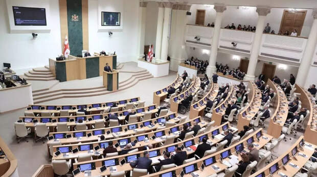 Парламент Грузии преодолел вето президента Зурабишвили на закон об иноагентах