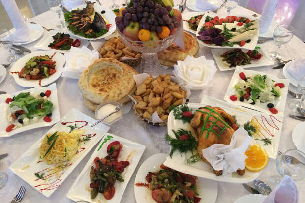 Нутрициолог Цвинария: сосиски и сладкая выпечка повышают риск диабета и рака