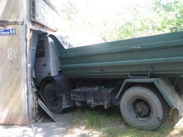 Грузовой мариуполь. Тачка грузовая мариуполь.