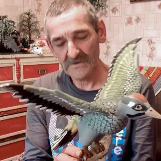 Работа Игоря Перевалова из дерева. Фото © Instagram / igoriablog