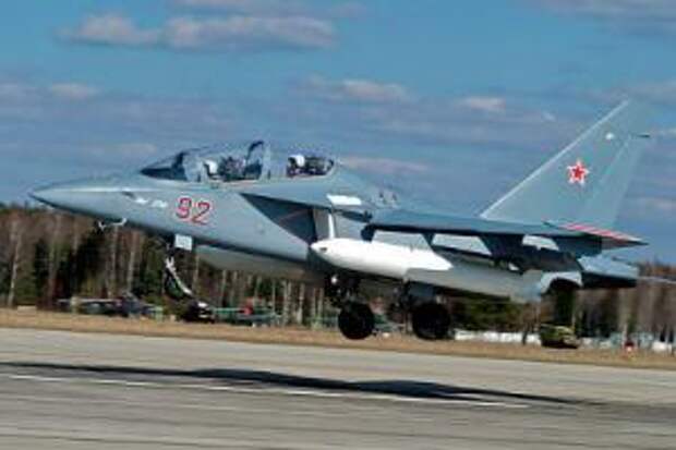 "СТРИЖИ" НАУЧАТ ПИЛОТОВ В БОРИСОГЛЕБСКЕ ПИЛОТАЖУ НА ЯК-130