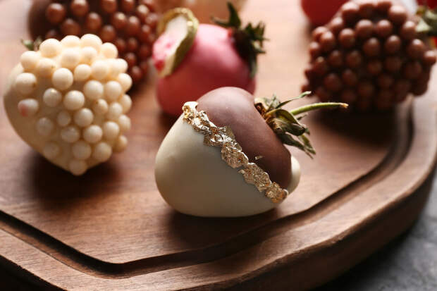 Врач Кашух: десерты с клубникой могут вызвать отравление