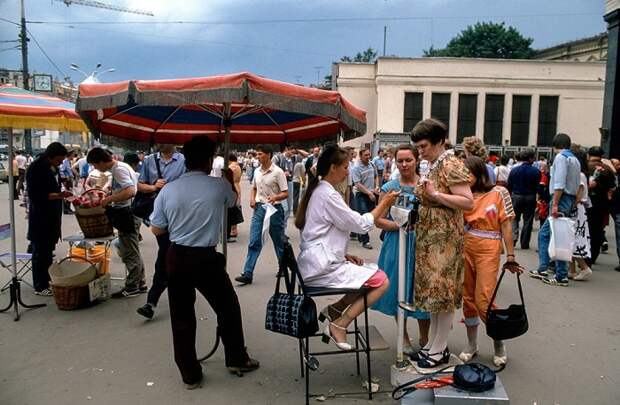 На излёте социализма: Москва 1980-х на фотографиях польского фоторепортёра