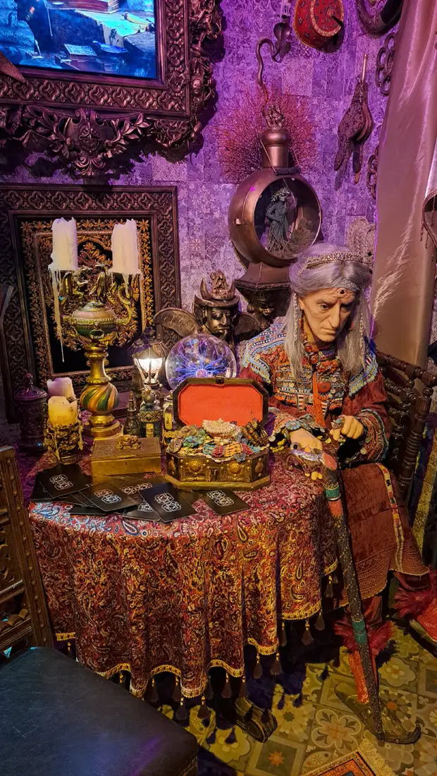 �������