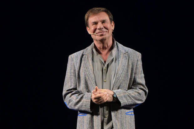 Актер Ефим Шифрин вспомнил о стойкости своей матери незадолго до кончины