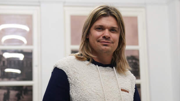 «Абсолютно странно»: Илья Гуров прошелся по стилю дочери Бони Анджелины