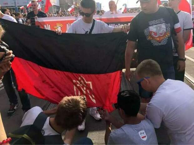 Украина в кольце врагов: И ты, Польша…