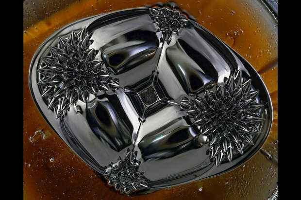 Nature Materials: открыт тип трения без соприкосновения поверхностей