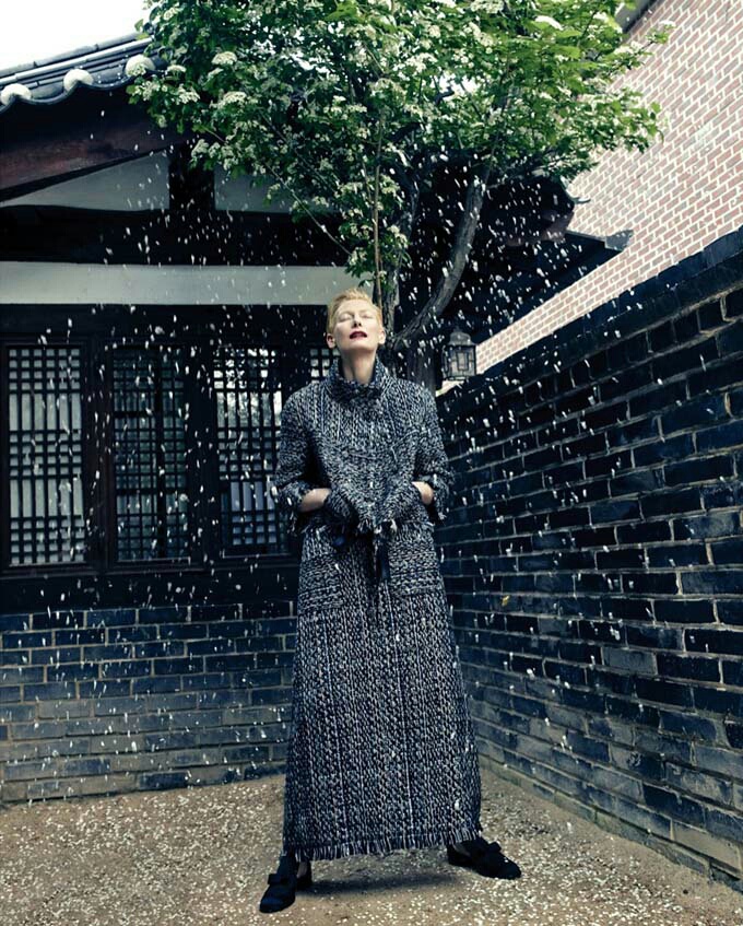 Тильда в кавере для Vogue и Chanel