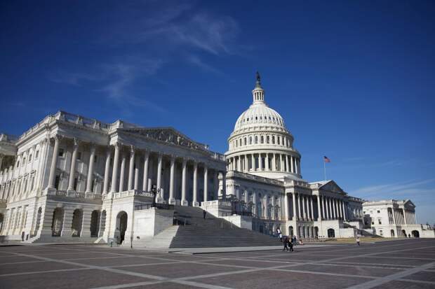 Чрезвычайное положение в США: что известно к этой минуте